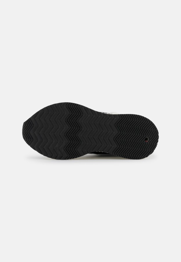 Black/Sea Salt Sorel Australia Out N About Iii Conquest Ankle Boots
