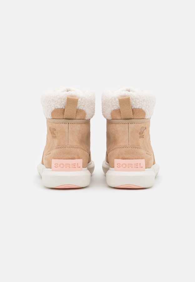 Canoe/Sea Salt Explorer Carnival Winter Boots Sorel Australia