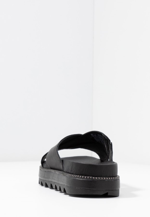 Black Roaming Criss Cross Slide Mules Sorel Australia