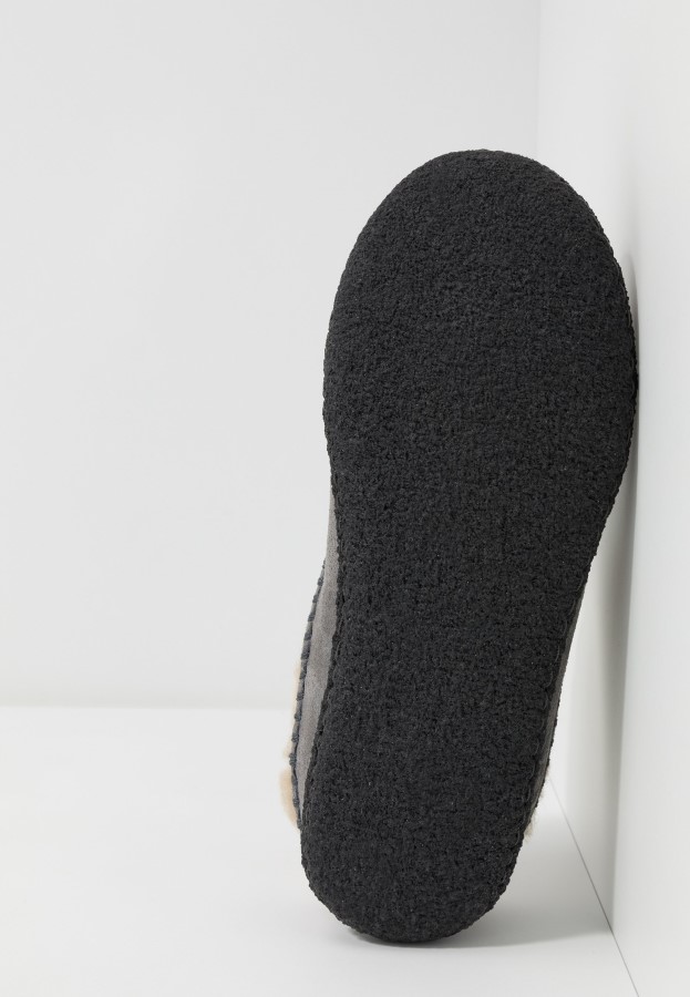 Lanner Ridge Slippers Quarry Sorel Australia