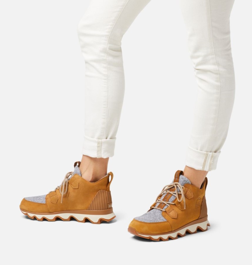 Sorel Australia Women's Kinetic Caribou Boot Camel Brown