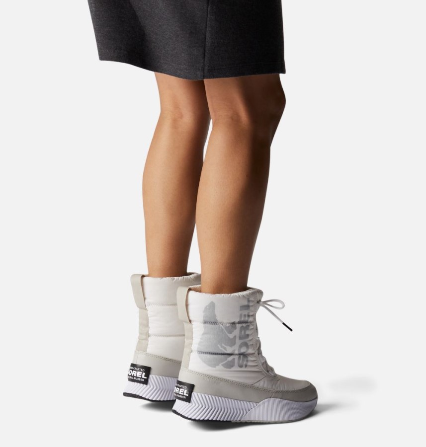 Sorel Australia Women's Out 'N About Iii Puffy Lace Boot White-Pure Silver